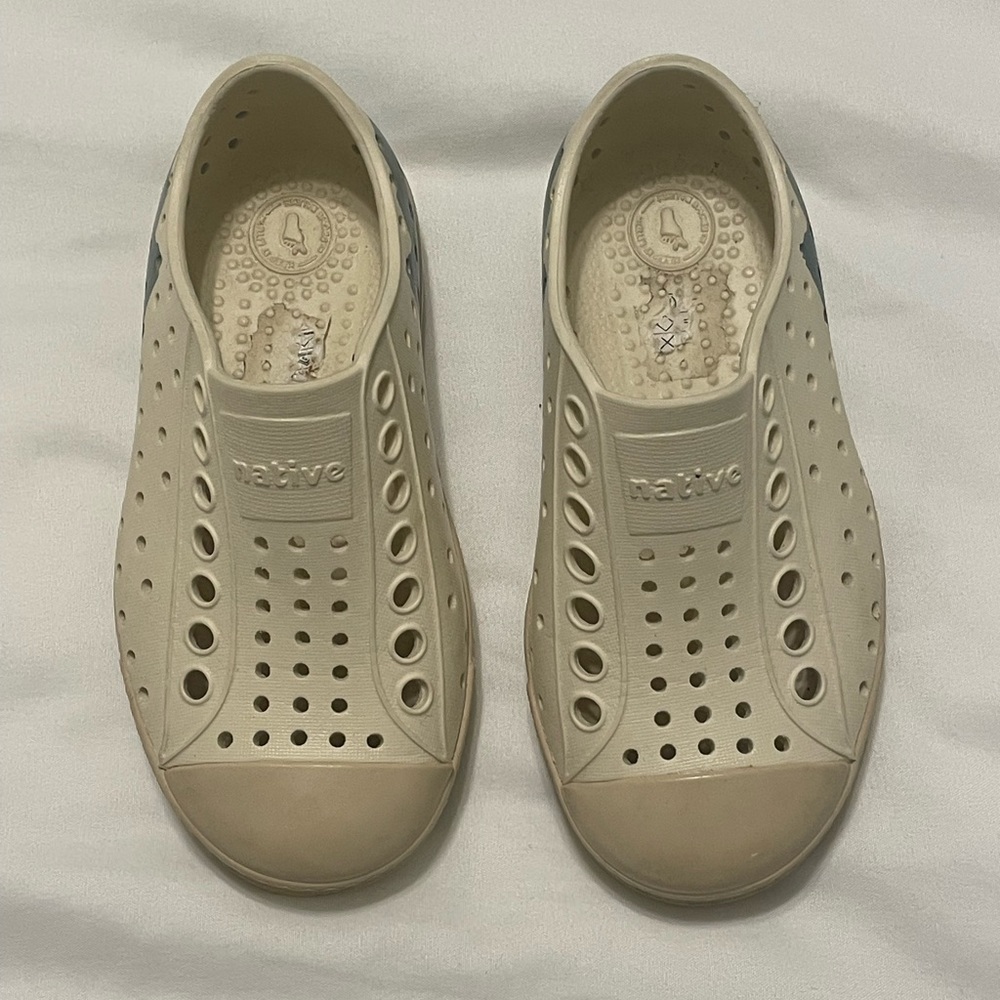 Native Shoes in size 8c off white will blue accents. Gently worn kids shoes